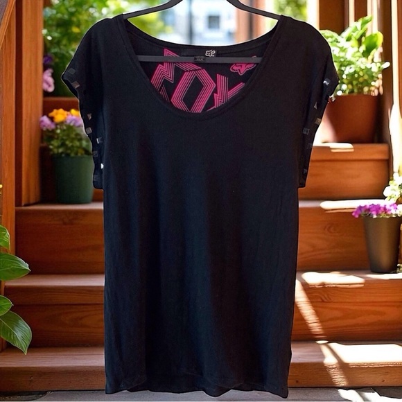 Fox Tops - Fox Racing Black & Pink Tee Early 2000s Moto Style Y2K retro backtoschool